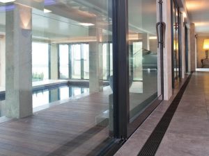 Powdercoated floor bargrille